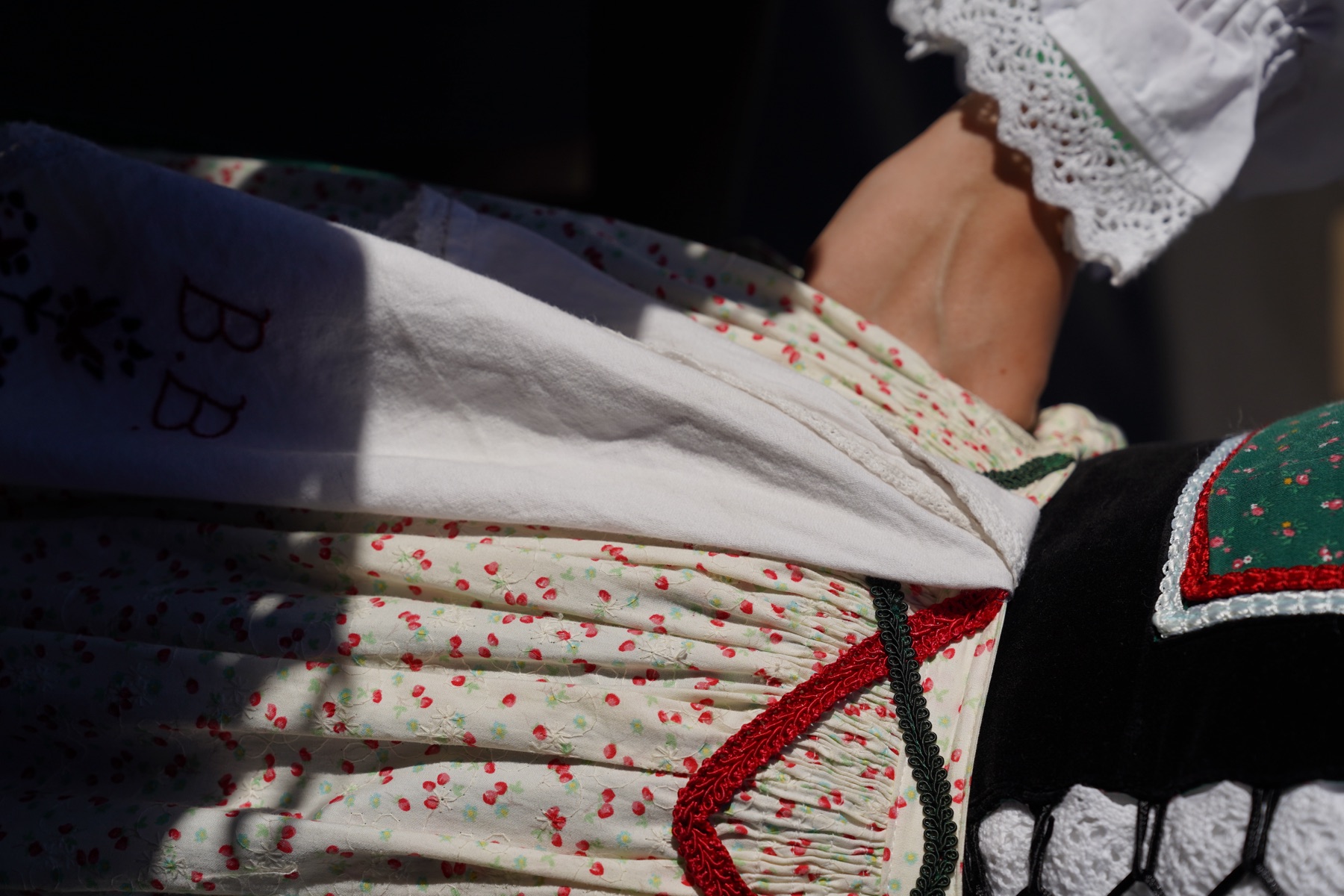 Folk dancers, Melbourne